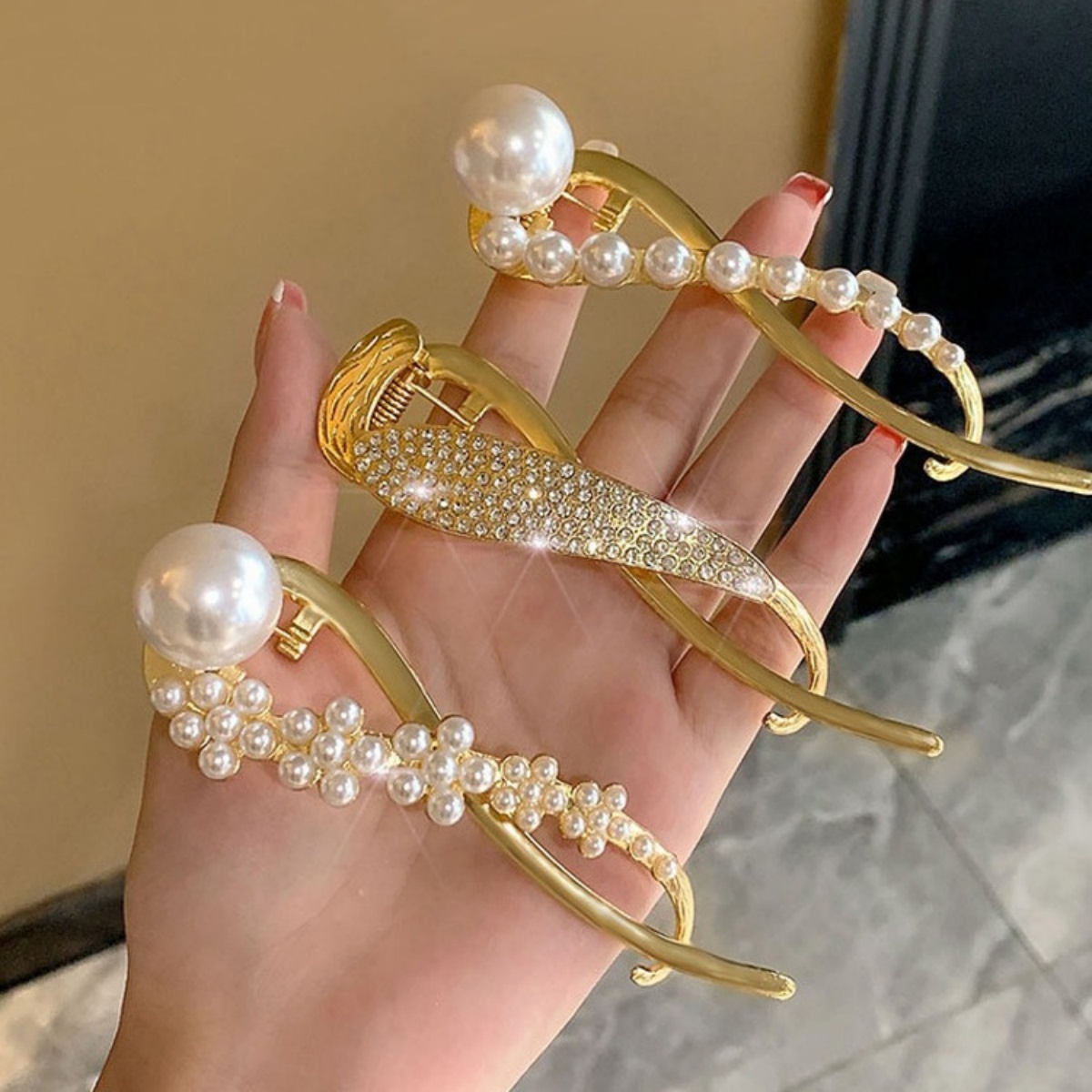 Elegante Glitzer-Perlen-Haarsp – Lifestyle In Korean Bewertung und Preis