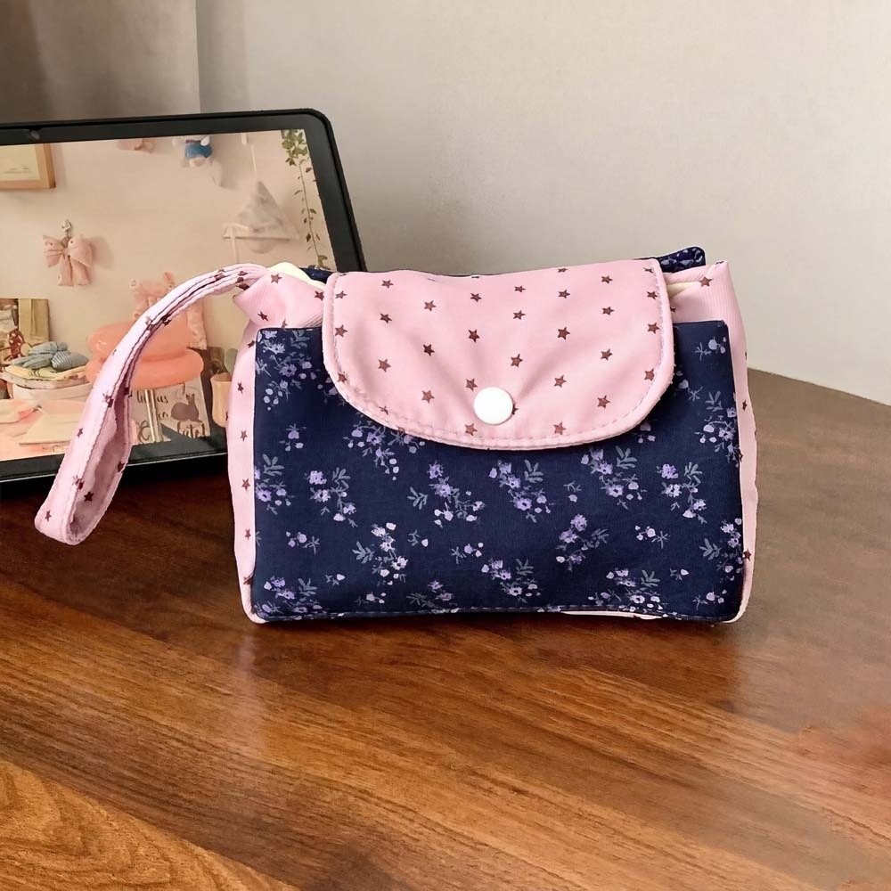 Lila bedruckte Make-up-Tasche  – Lifestyle Of Korean Bewertung und Preis